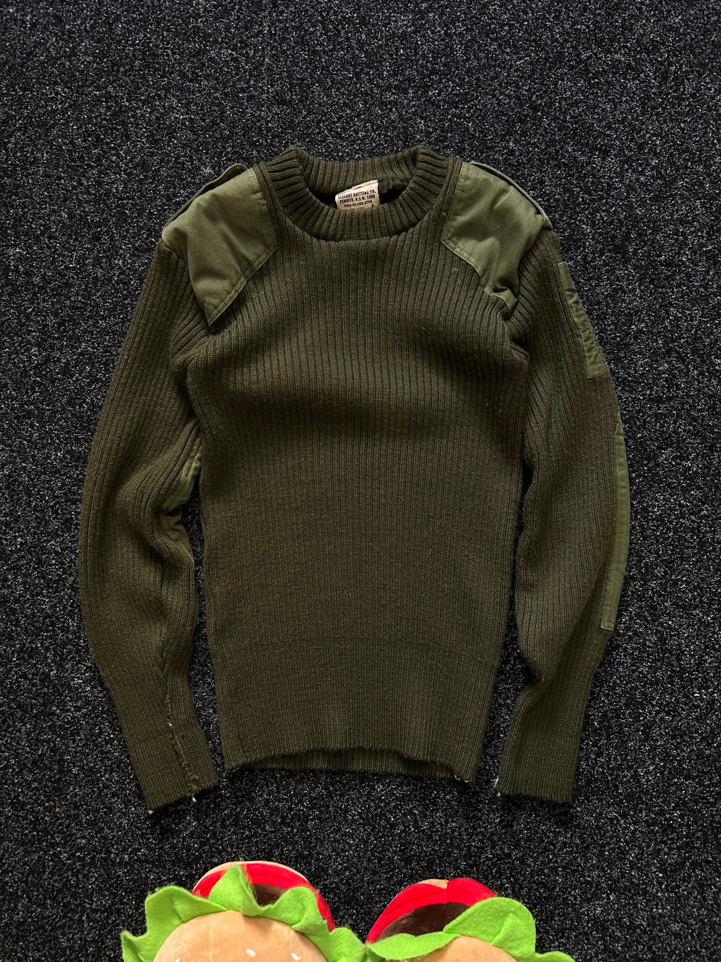 Jersey Mans Heavy Olive Round Small Knitted Wool