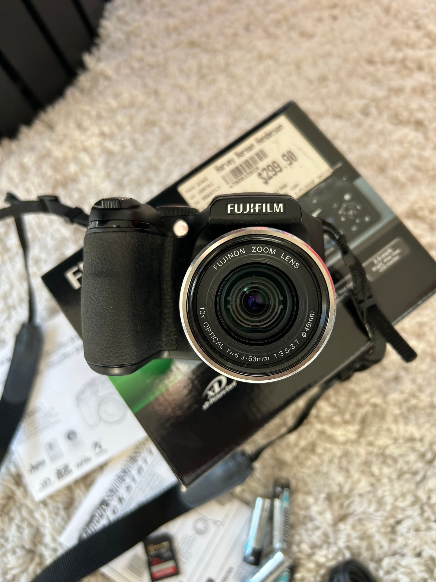 Fujifilm FinePix S5800 digital camera