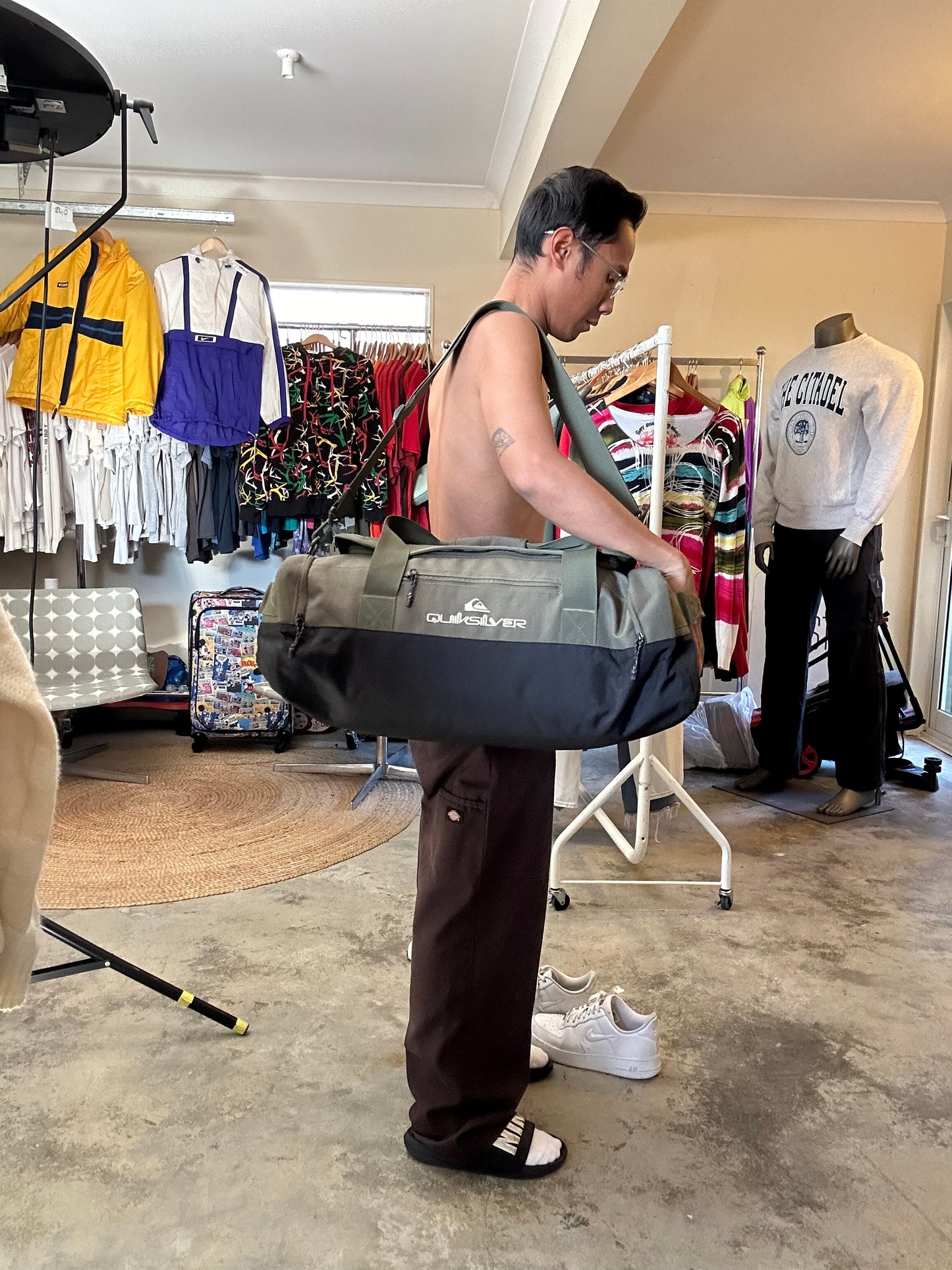 Quiksilver Men's Shelter Duffle Bag in Grape Leaf olive green and black