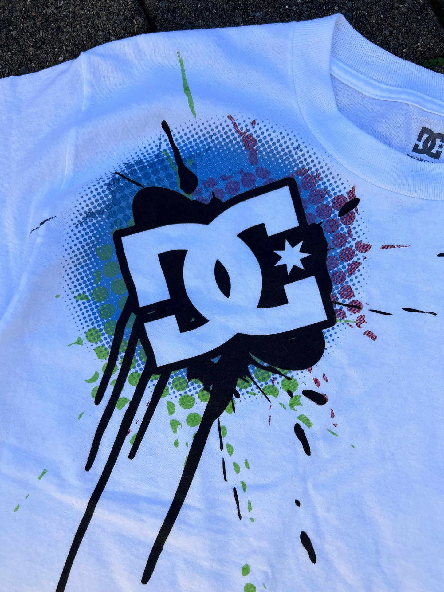 Y2K DC Skateboarding Tee White Medium Beefy Neckline