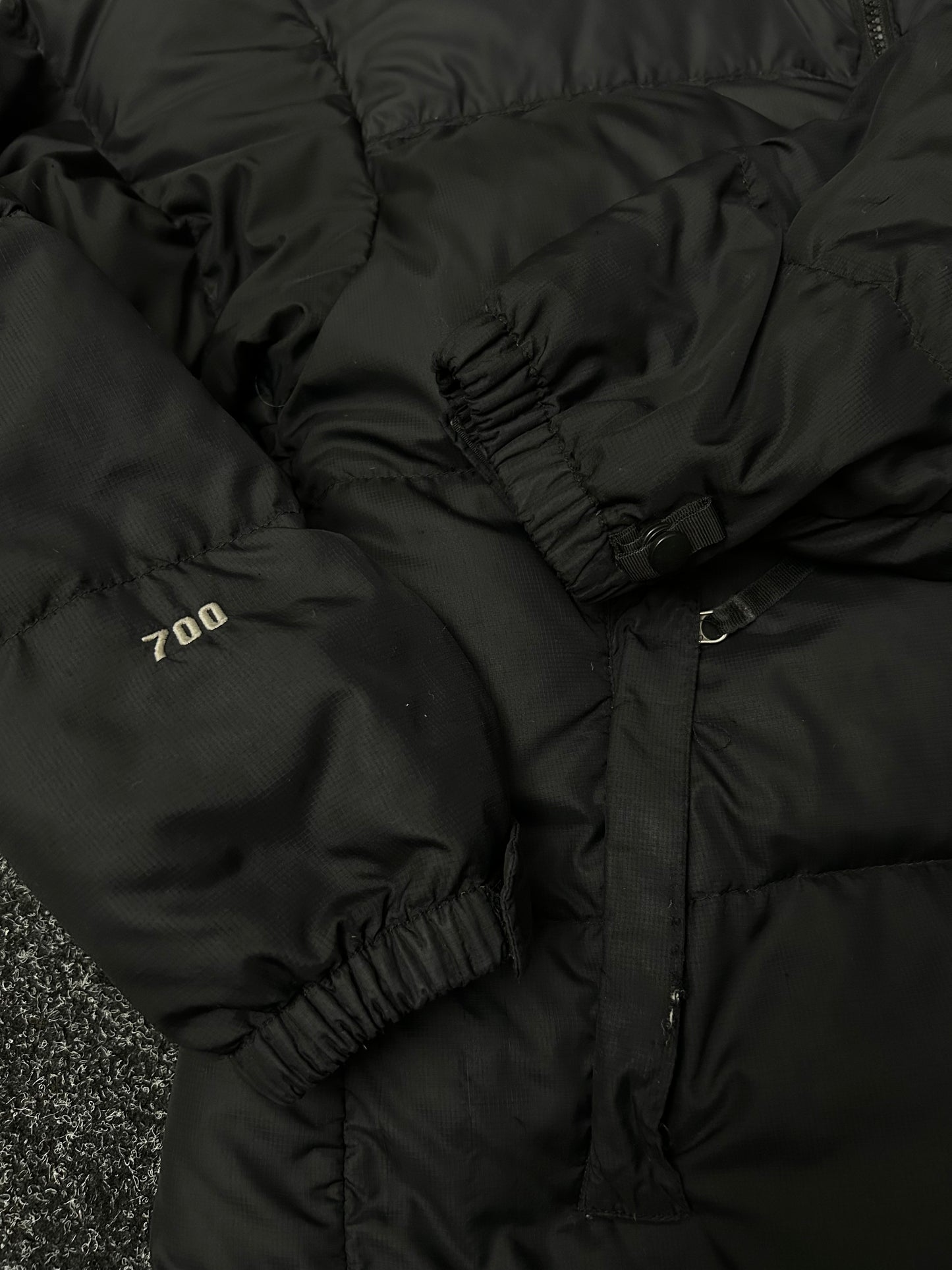 TNF 700 Series Black Large