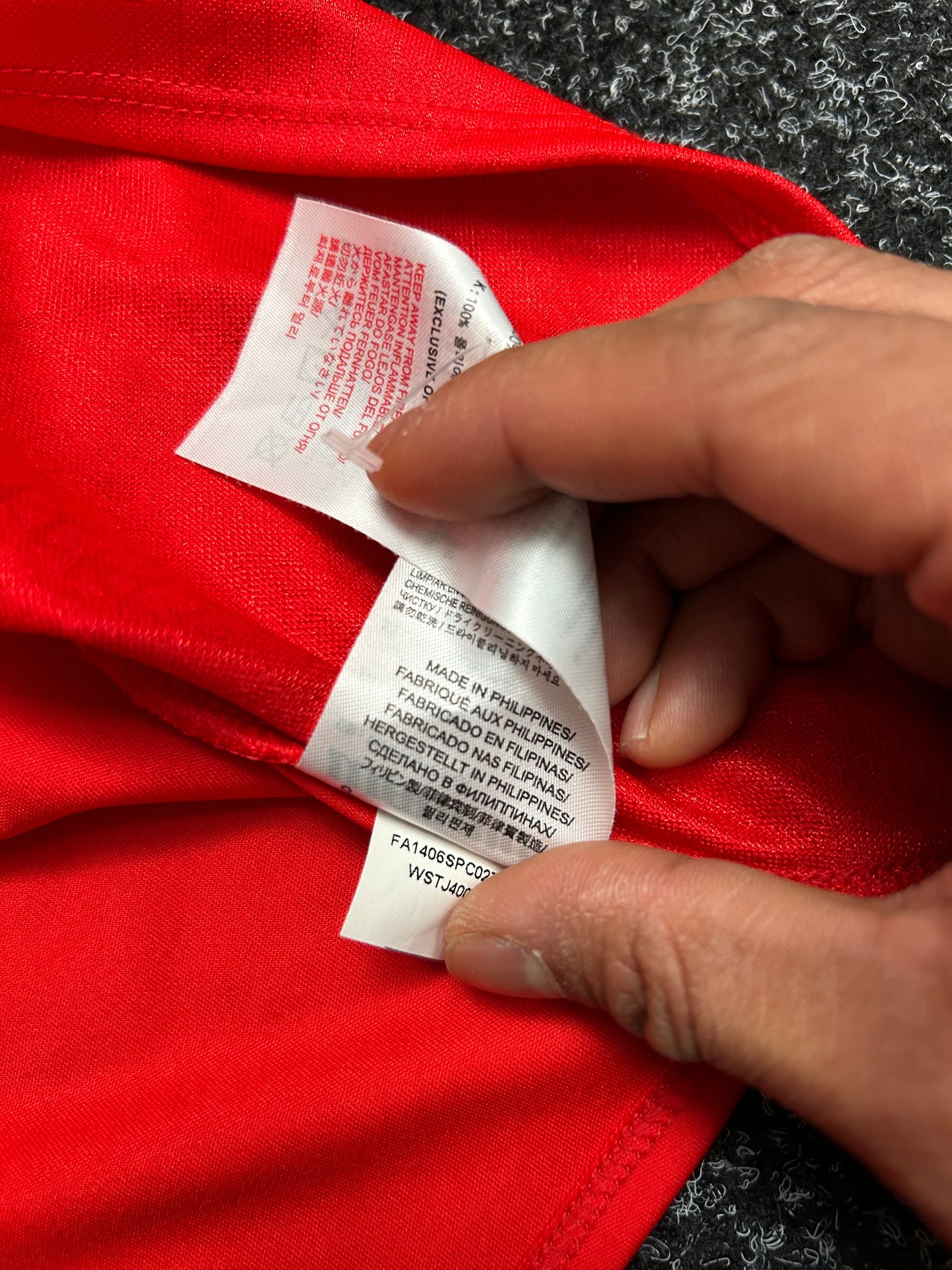 Liverpool Home Football Shirt 2014/15 Small Warrior Red