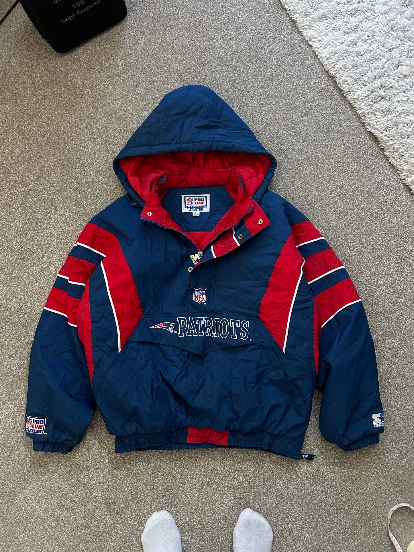 Vintage New England Patriots Pro Line Starter Jacket Size XL Blue Red