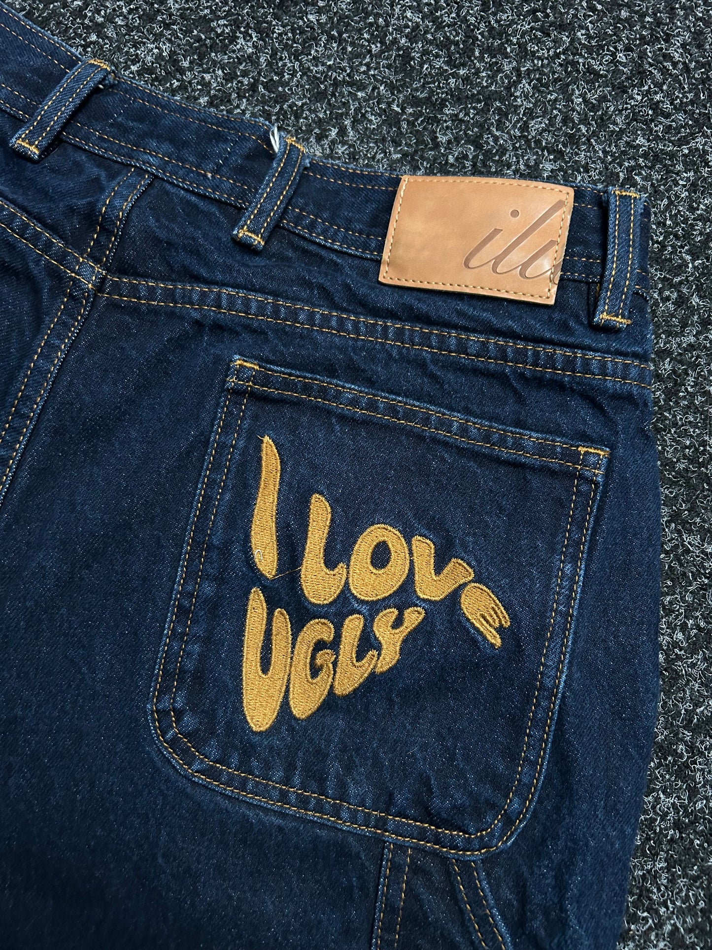 I Love Ugly Denim Carpenter Jorts size 32