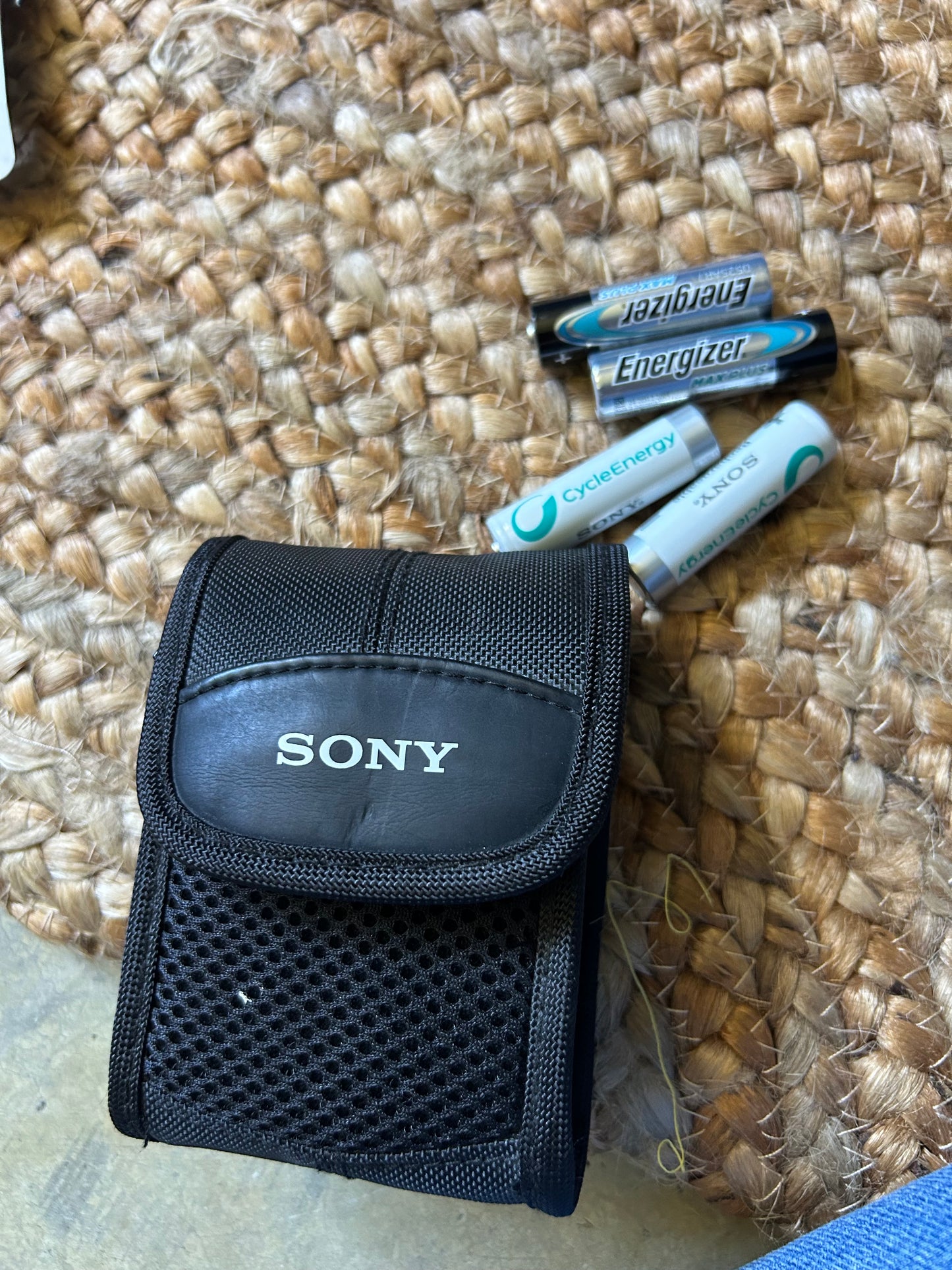Sony Cyber-shot DSC-S5000 digital camera Pink