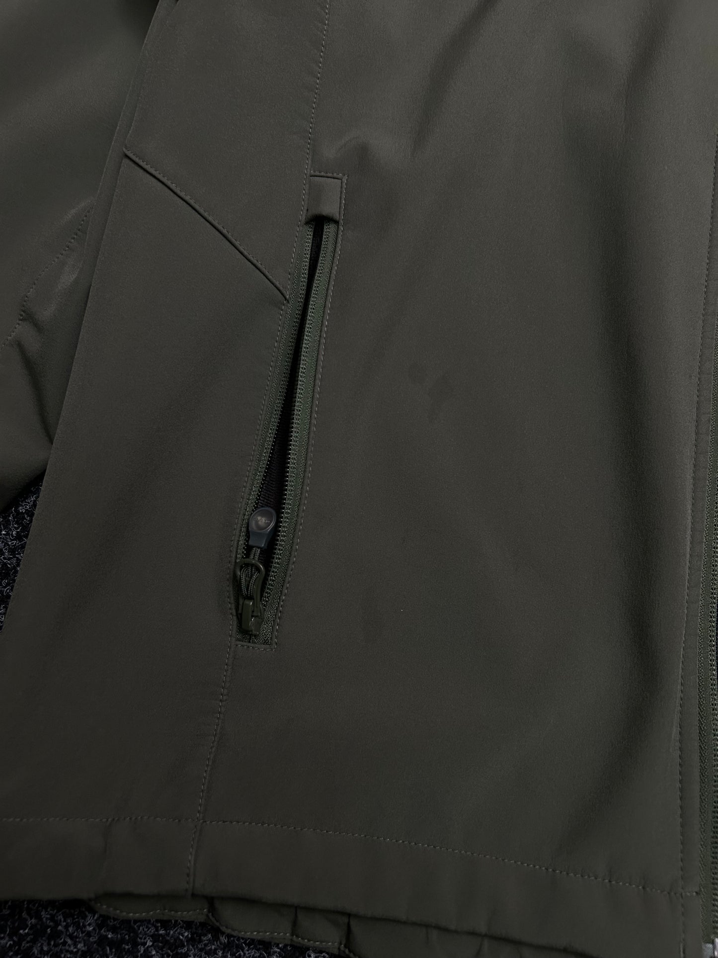 Macpac Olive Rain Jacket XL