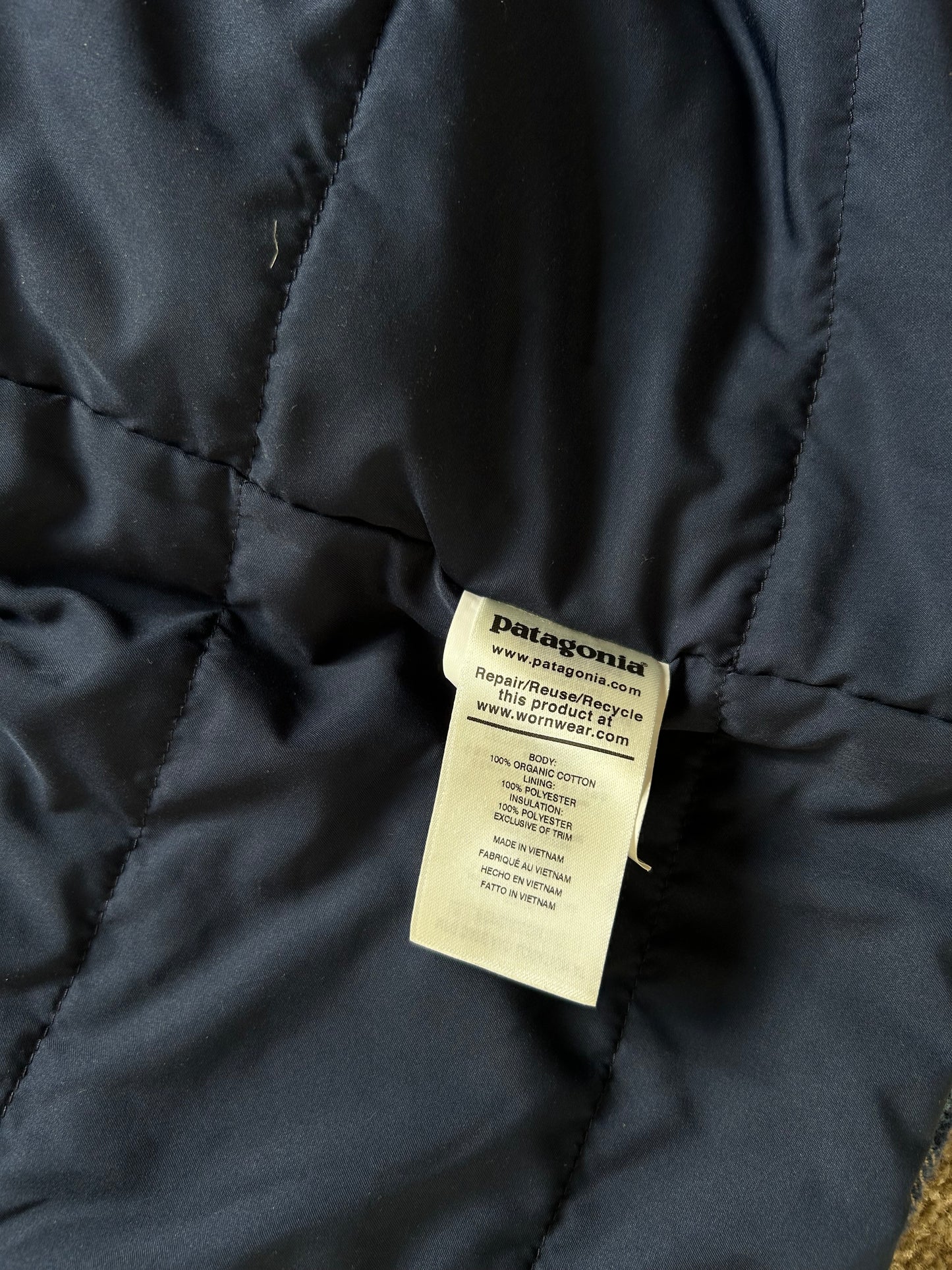 PATAGONIA FJORD DISCOUNT INSULATED FLANNEL JACKET Medium Navy Blue