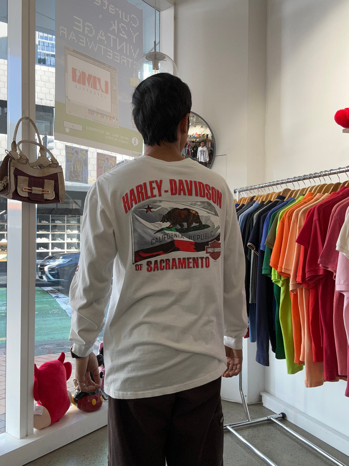 Harley-Davidson white long-sleeve graphic t-shirt featuring an American flag and motorcycle engine design Sacramento Large 2013