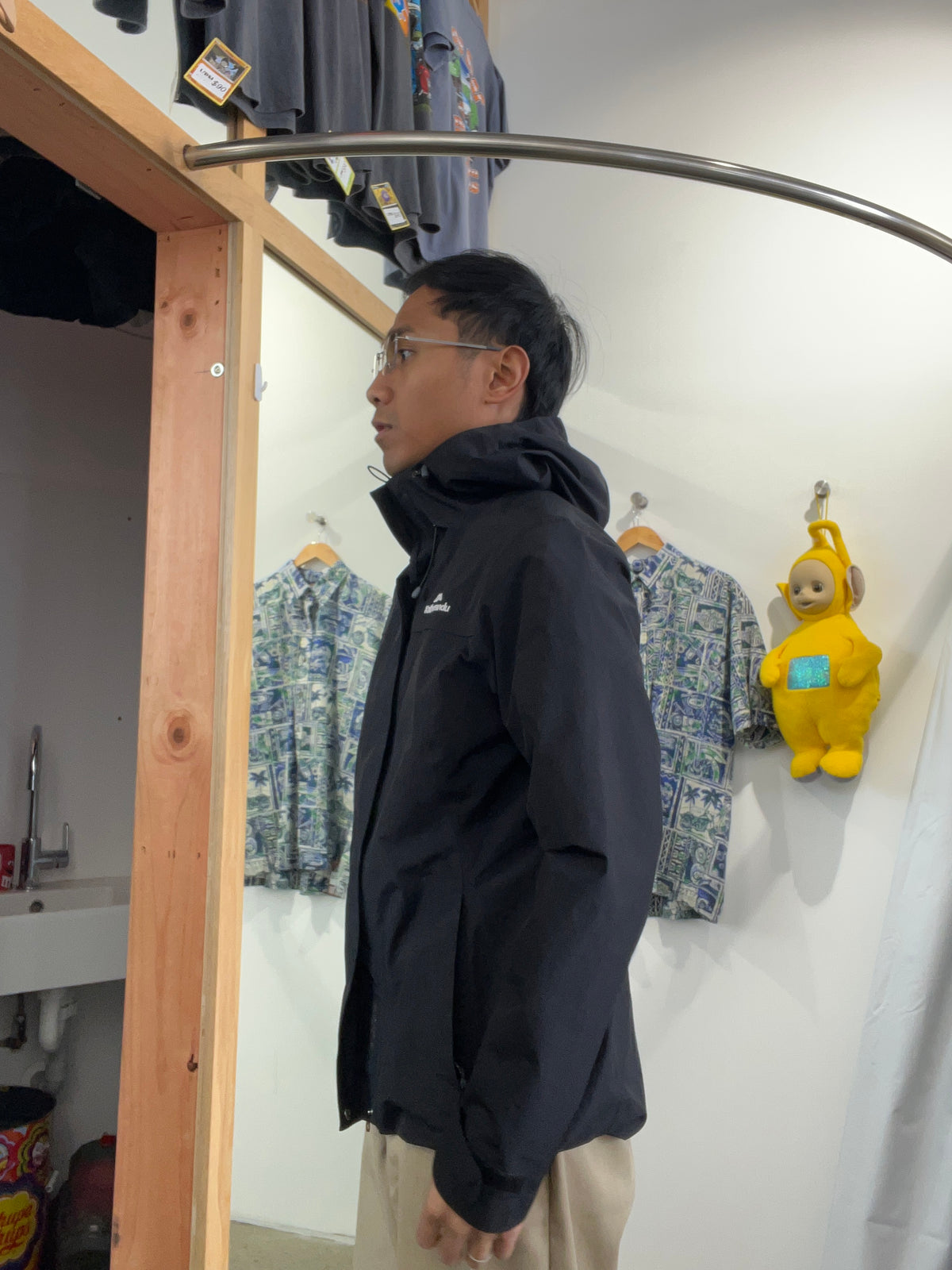 Kathmandu Bealey Men's GORE-TEX Jacket in black