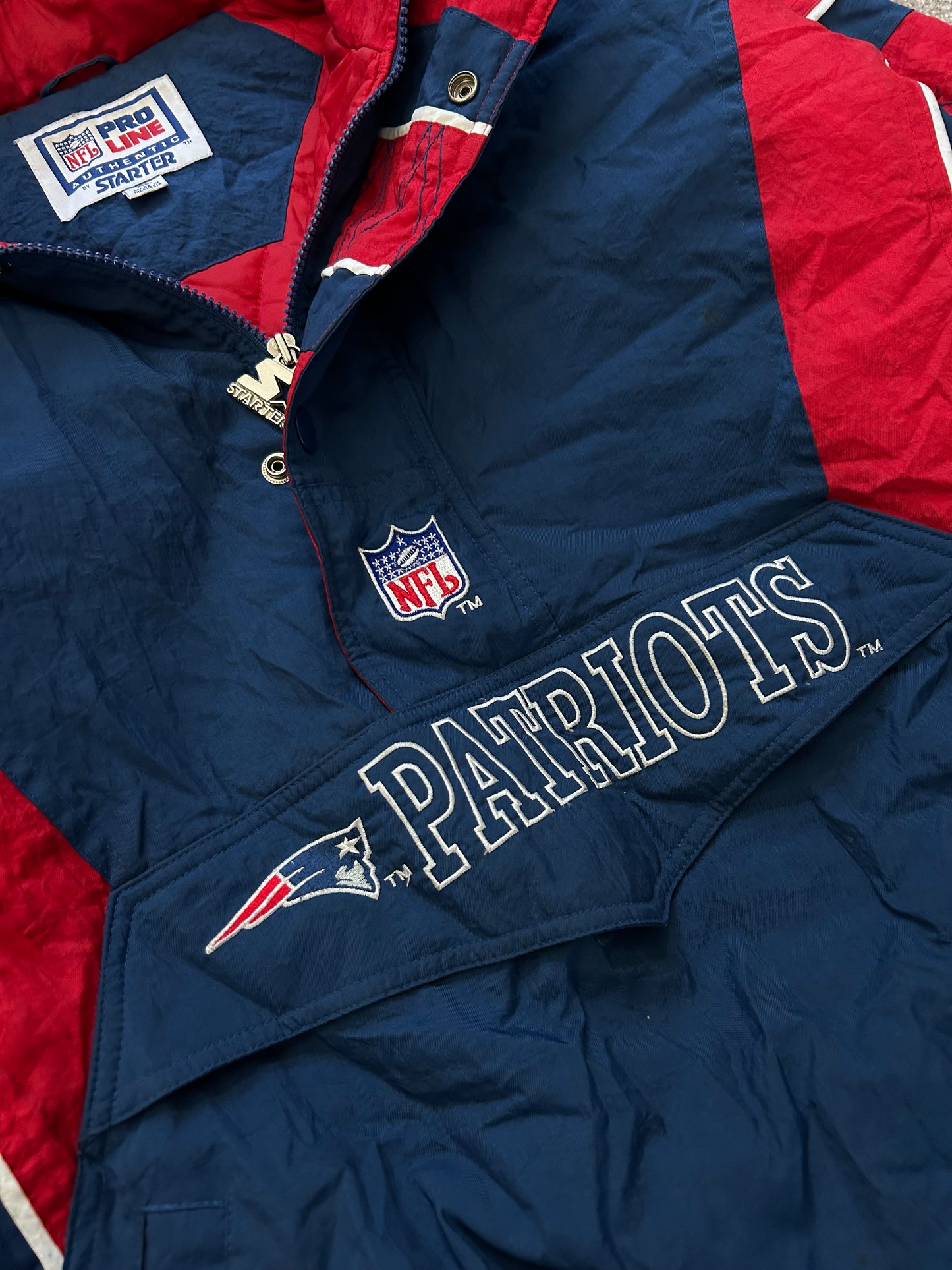 Vintage New England Patriots Pro Line Starter Jacket Size XL Blue Red