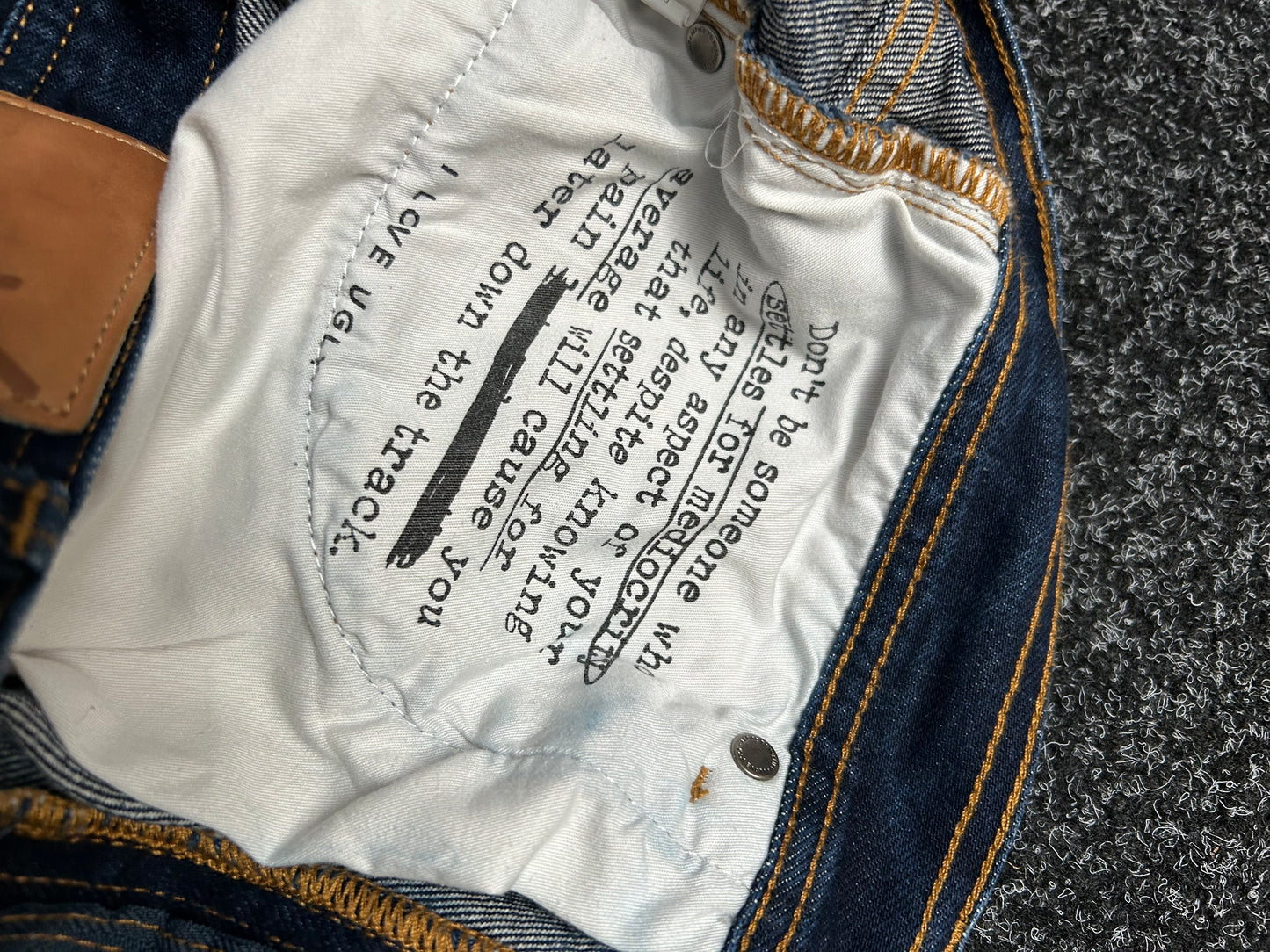 I Love Ugly Denim Carpenter Jorts size 32