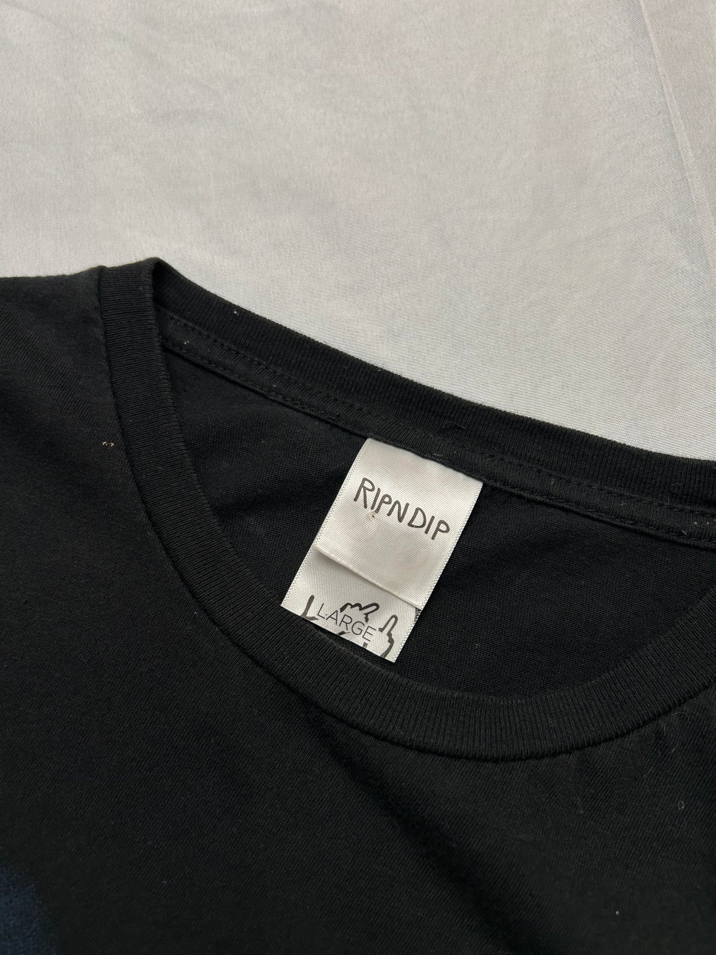 RiPNDiP Tee Large