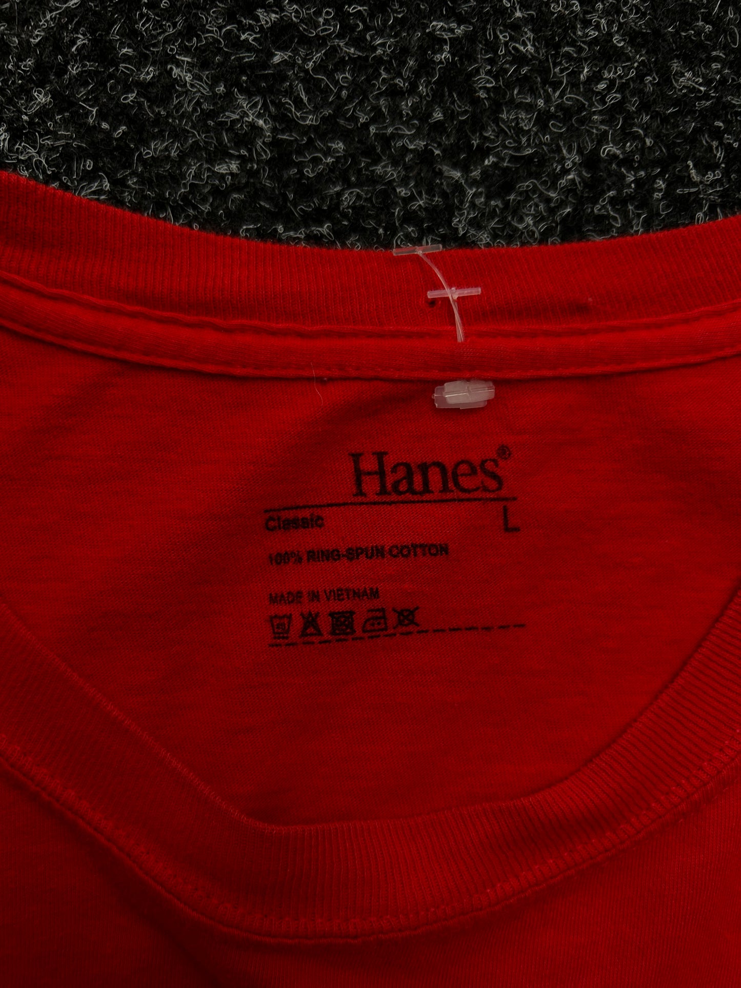 Hanes Kit-Kat Tee Large