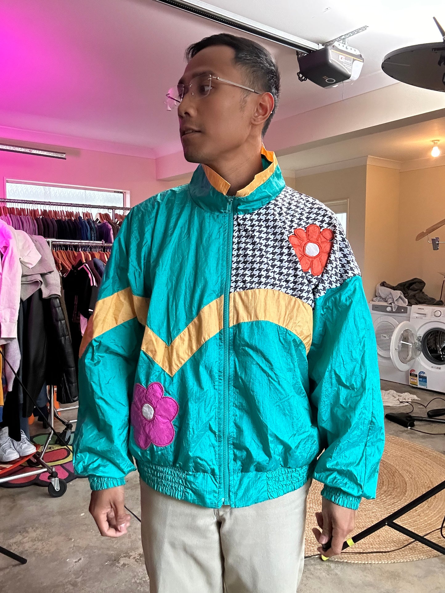 vintage London Fog teal green windbreaker jacket featuring a floral pattern and houndstooth Medium Green