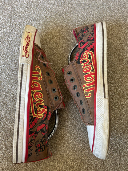 Ed Hardy slip-on canvas sneakers in brown and red with graphic prints.l Brown size US 10 EU 44