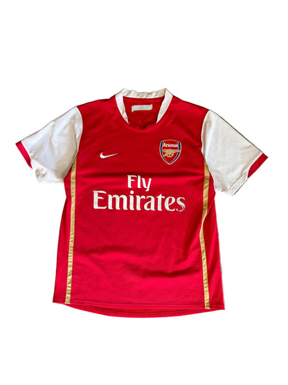 Laege Nike Arsenal Football Jersey from the 2006-2008 home kit. Red