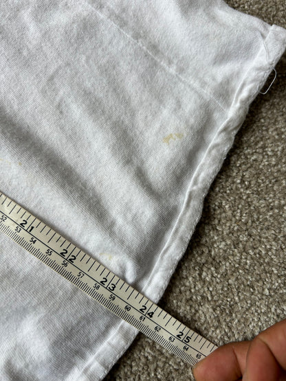 white Looney Tunes Porky Pig "That's All Folks!" vintage graphic t-shirt Dated 1993 White Cropped