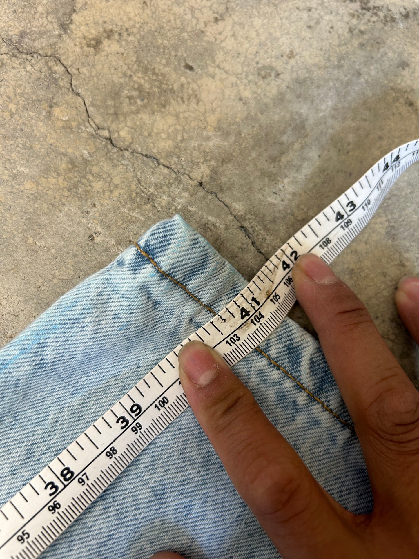 Absent Baggy Demim Jeans size 32 Small Blue Stains