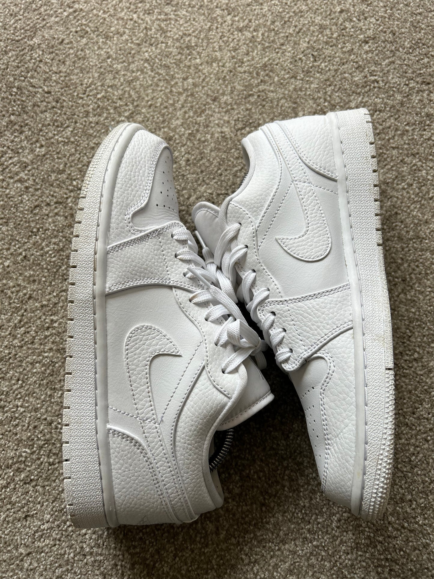 Jordan Air Jordan 1 Low "Triple White" Size 8 Mens Eu 41 ,26CM