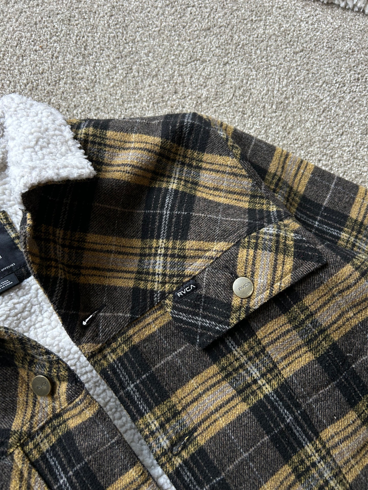 RVCA  Size Medium Sherpa Lined Winter Jacket Checkered Mustard