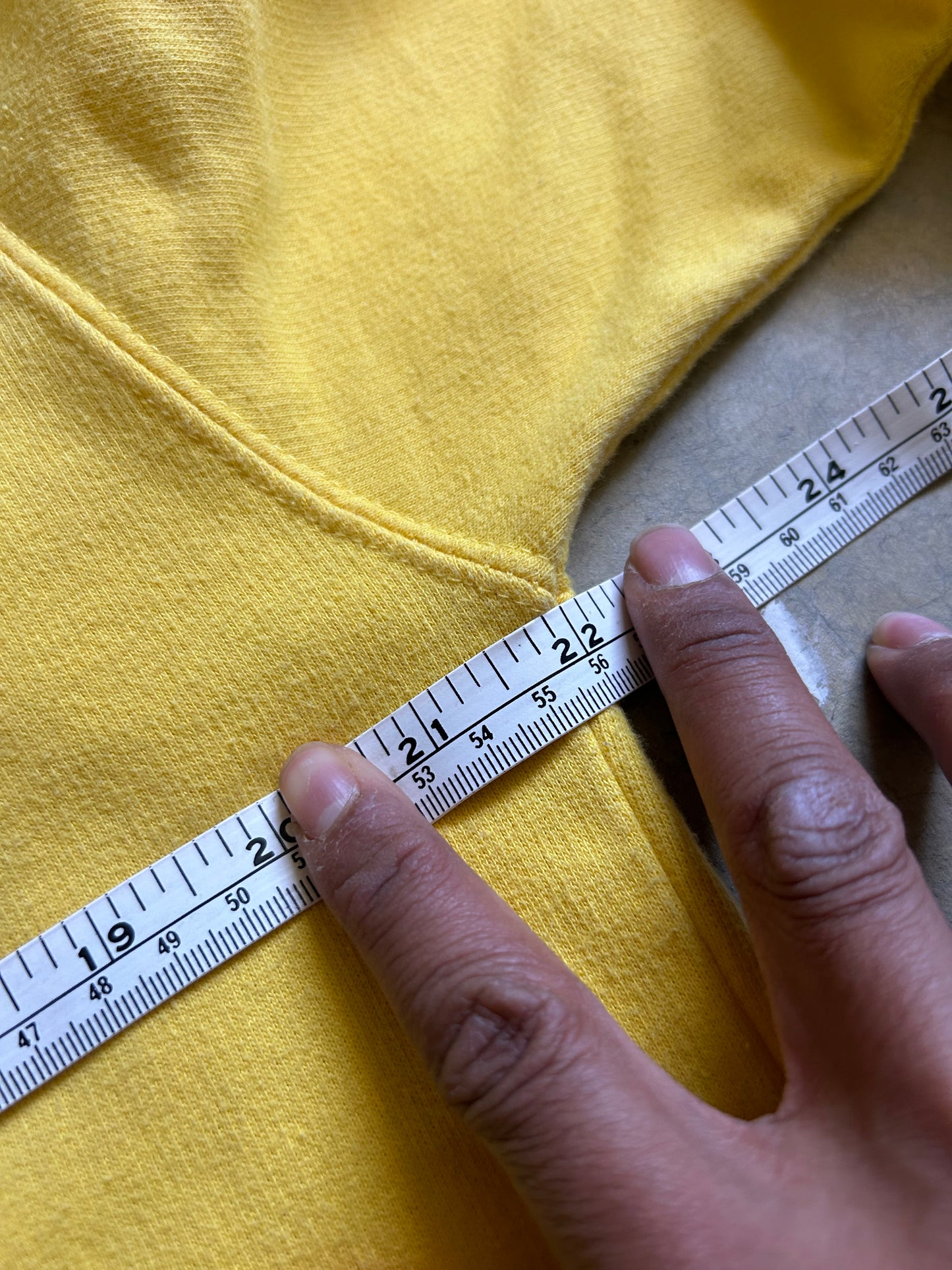yellow Universal Studios Homer Simpson pullover hoodie sweatshirt Medium