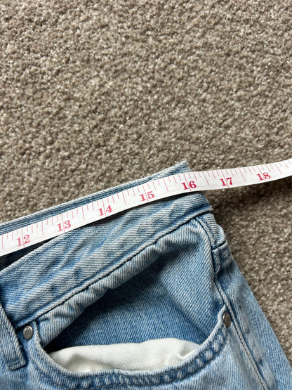 Uniqlo Baggy Pants Light Washed size 30-32