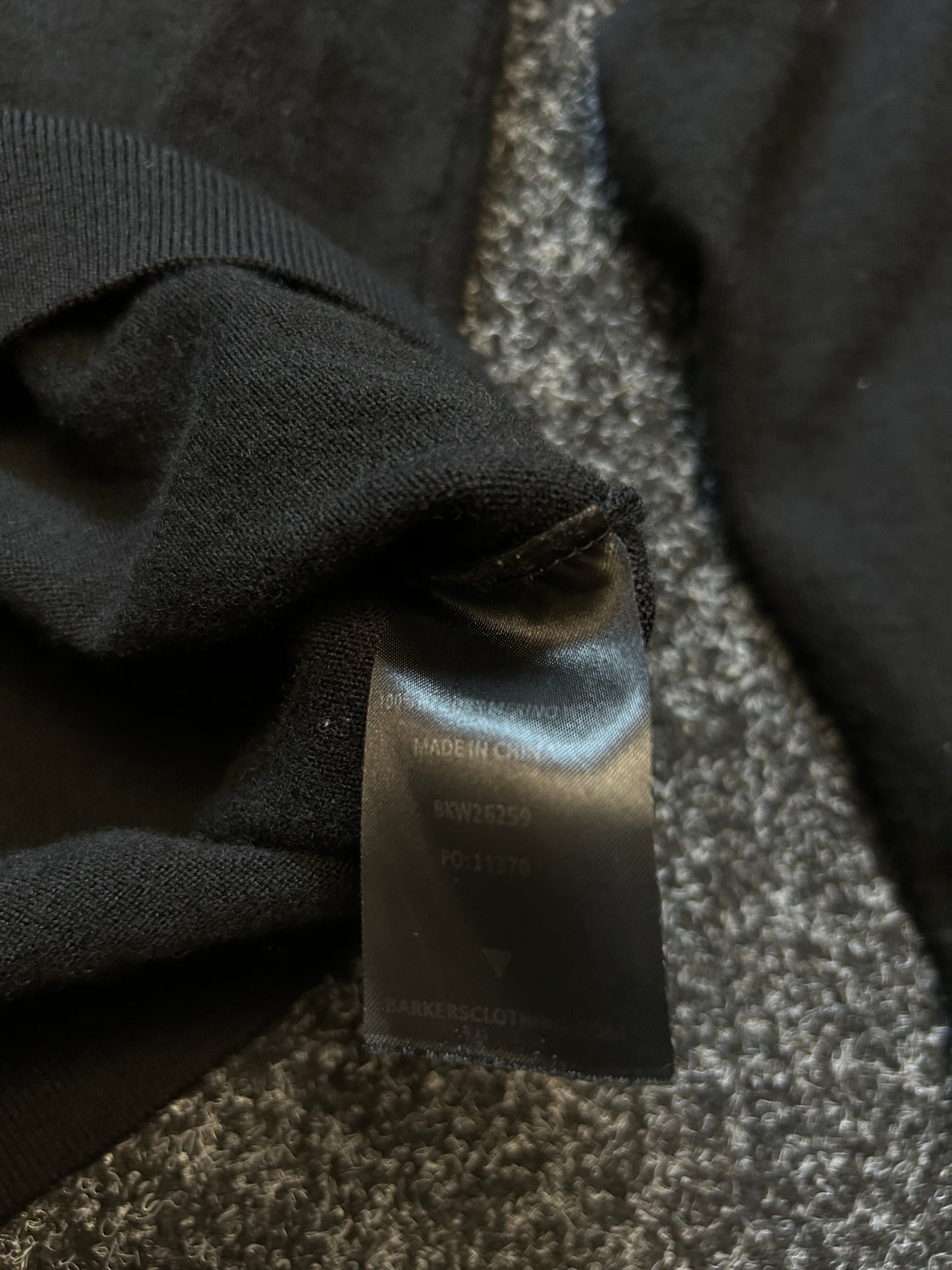 Skyland ZQrx Merino Crew Black Barkers Sweater Medium