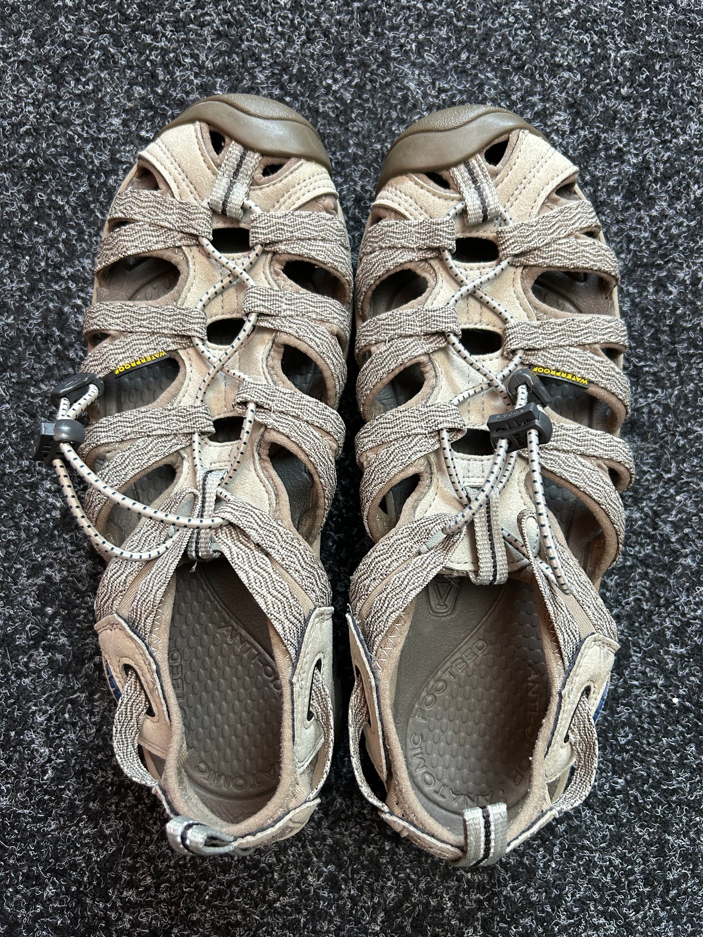 KEEN WHISPER - AGATE GREY/BLUE OPAL 9 Men's 10.5 Women's