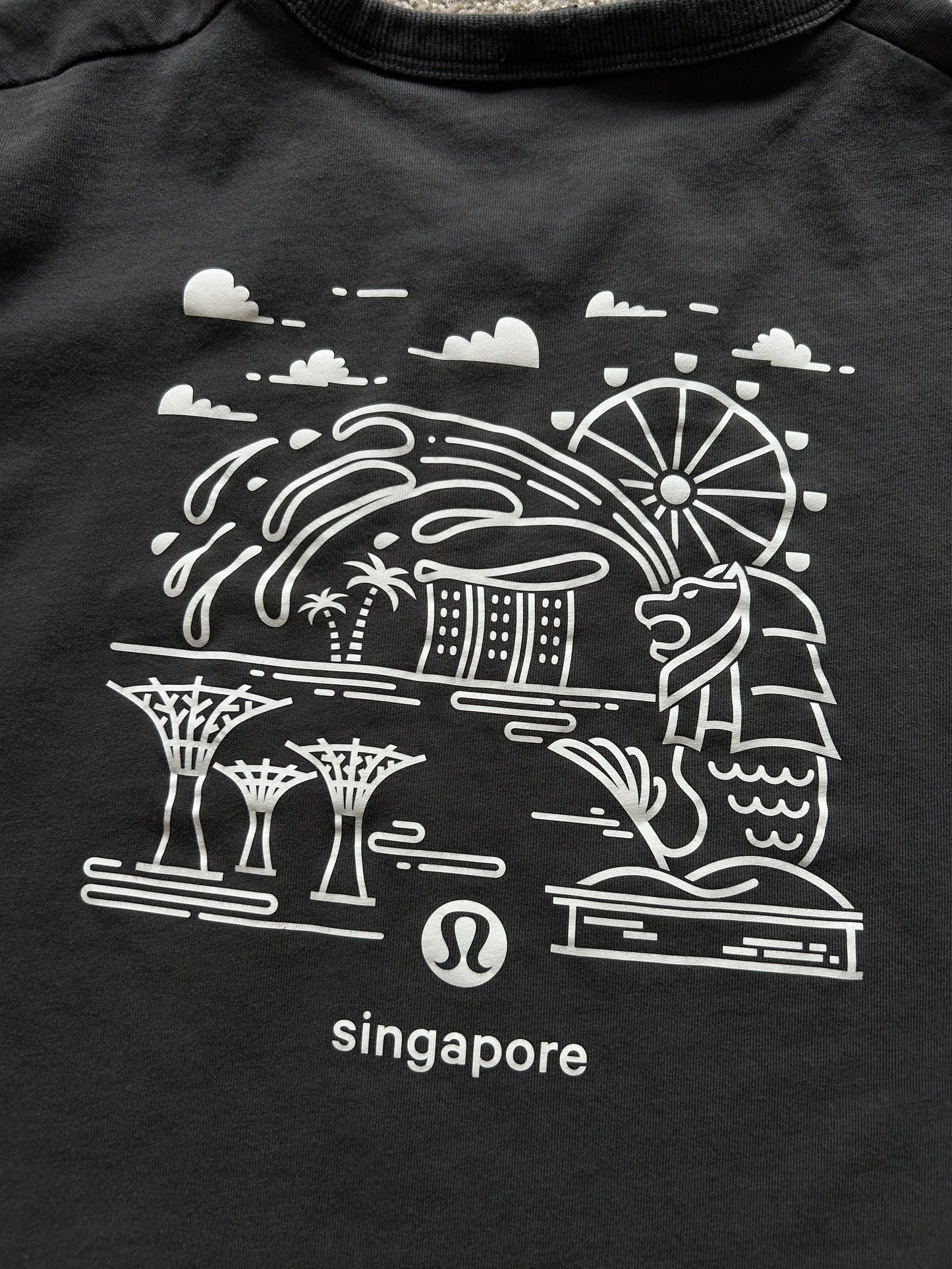 Lululemon Singapore Grey Tee Tshirt XL