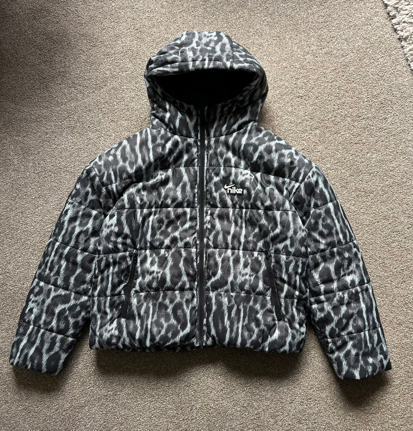Nike Animal Print Leopard Puffer Jacket Medium