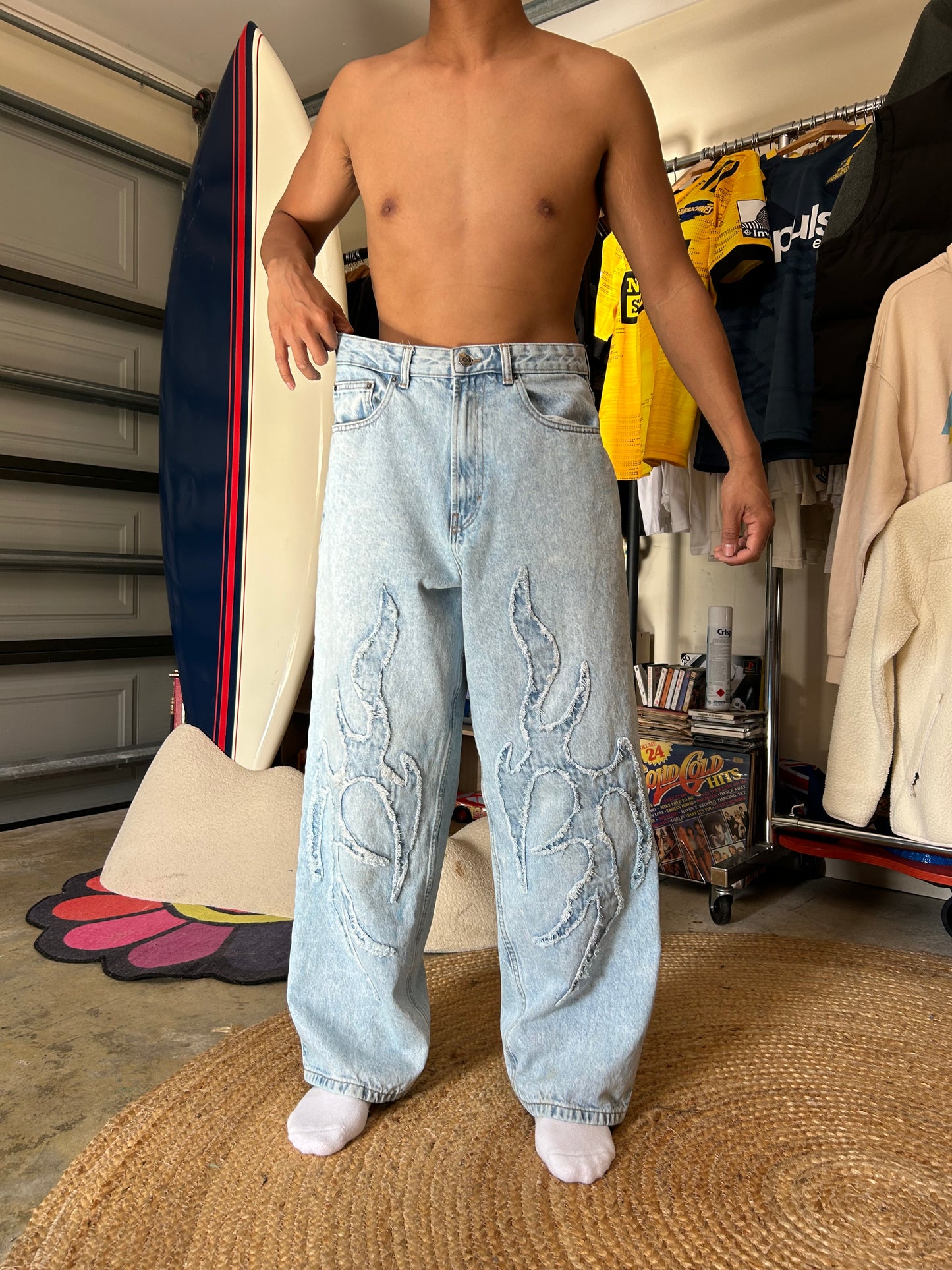 Absent Baggy Demim Jeans size 32 Small Blue Stains