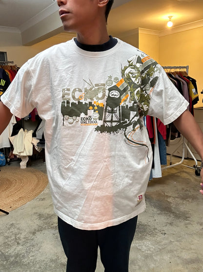 white Ecko Unltd. graphic t-shirt featuring a graffiti-style design 2XL