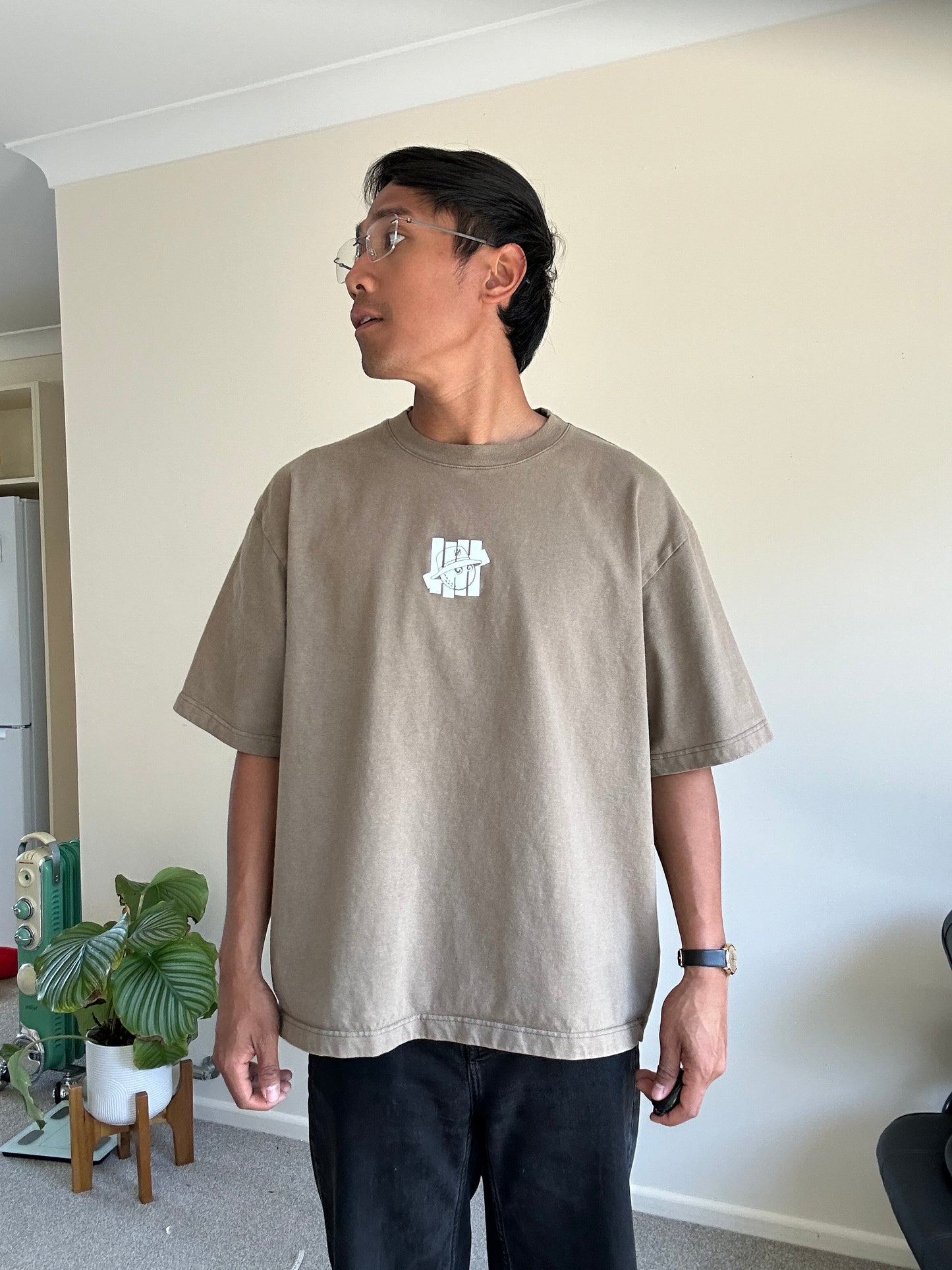 olive green Undefeated t-shirt, a collaboration  Malbon x Undefeated collection Cropped XL