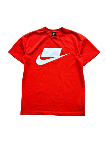 Nike Sportswear NSW Shirt in the Noble Red and White colorway Large Mesh