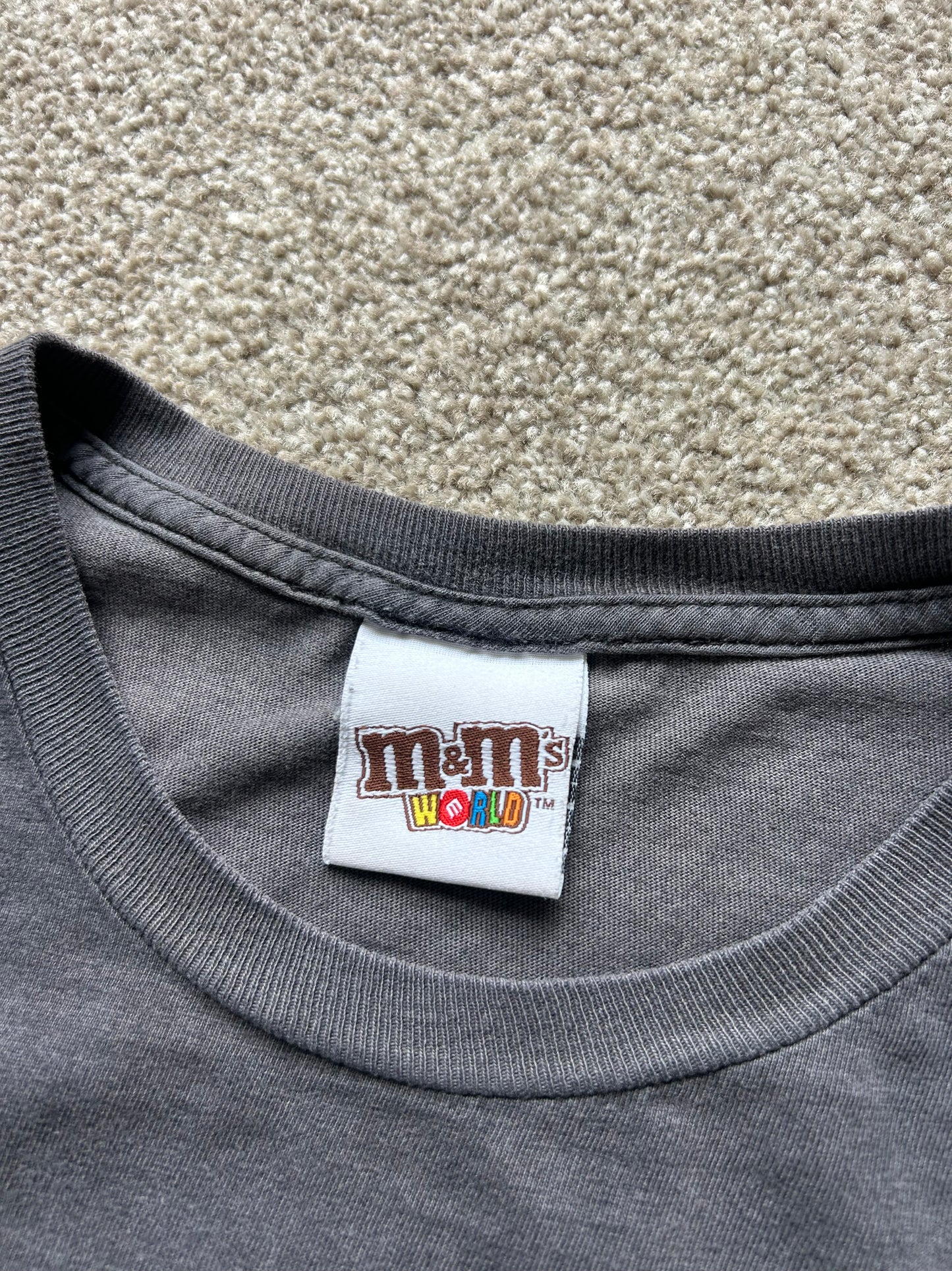 Vintage black M&M's Las Vegas Elvis Presley M&M candy t-shirt Large Faded