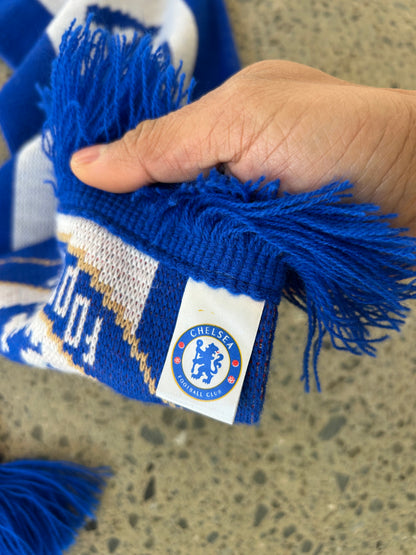 official Chelsea FC bar scarf is knitted with the club crest