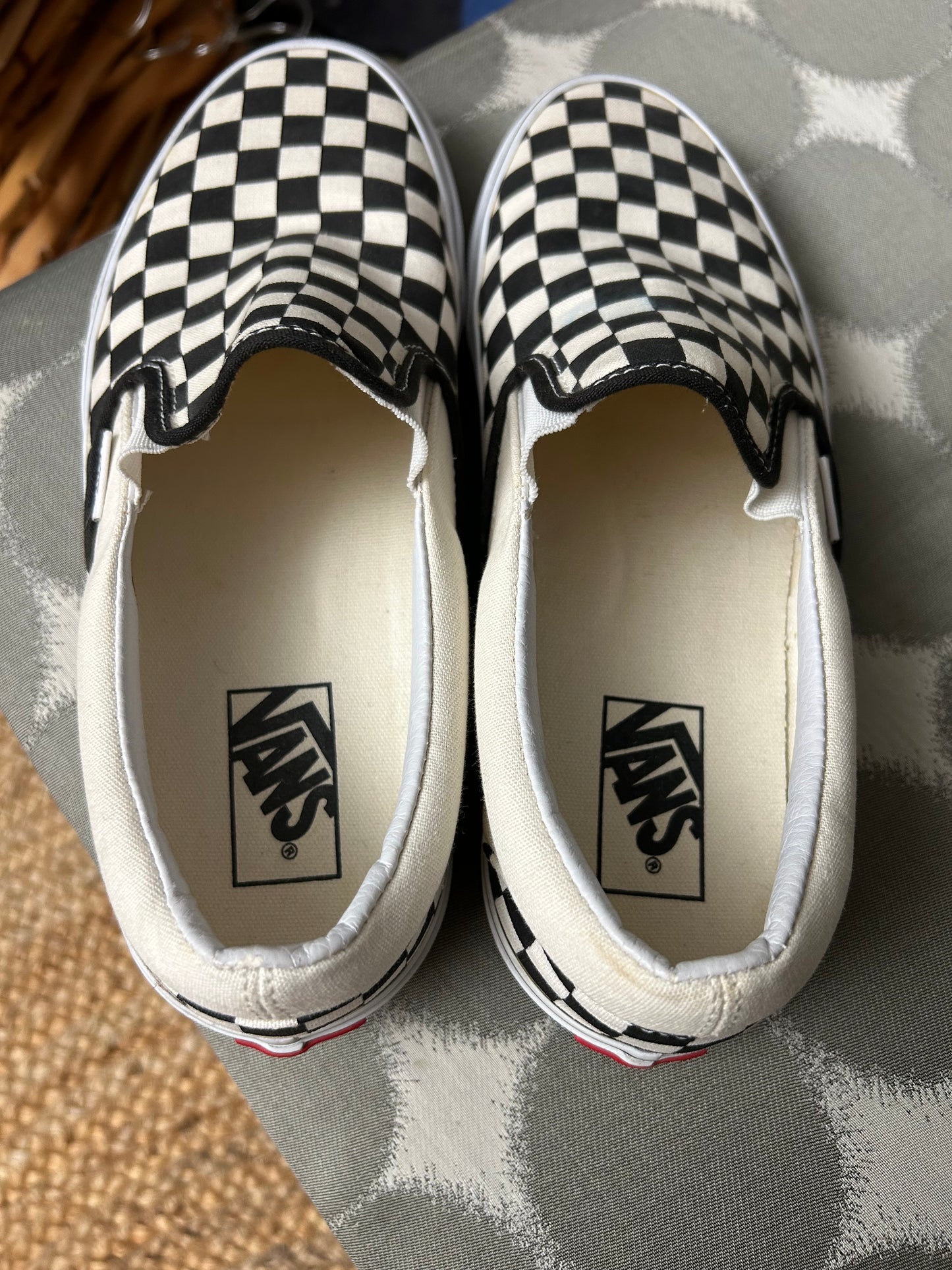 Vans Classic Slip-On sneakers in the iconic black and white checkerboard print size 9mens 10.5womens