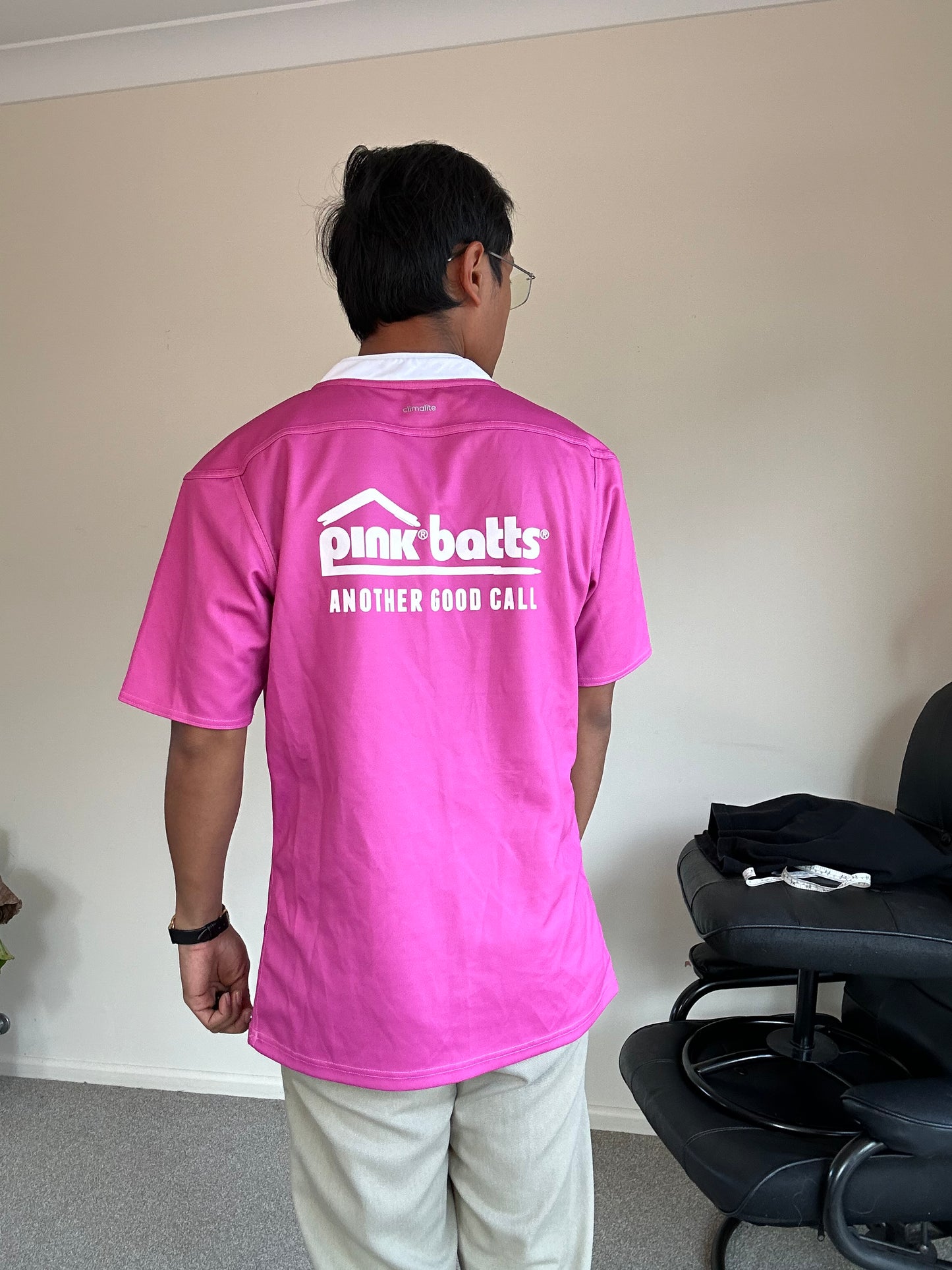 Adidas New Zealand All Blacks rugby referee jersey, featuring the Pink Batts sponsor logo Medium 2013