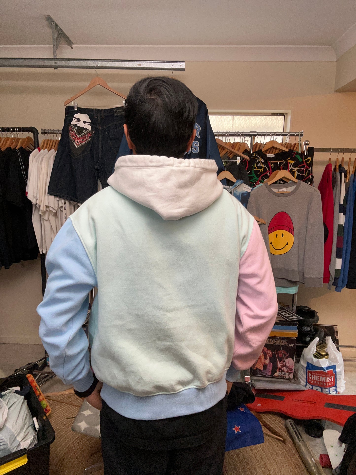 Tommy Jeans pastel color-block hoodie features a white hood, light green torso, and pink and blue sleeves Small