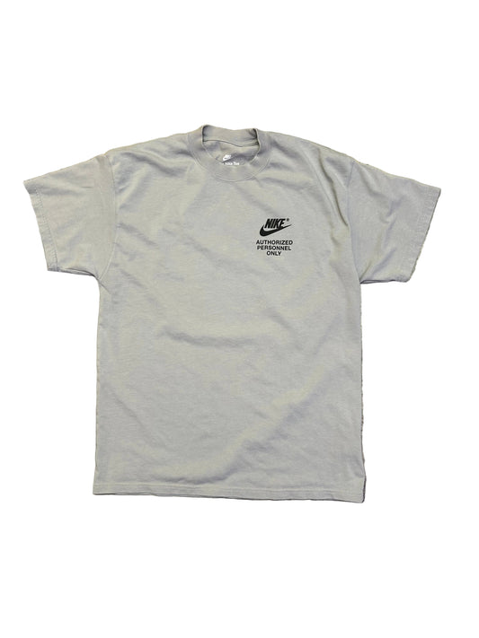 Nike Sportswear Authorized Personnel T-Shirt in a grey cotton materia Medium