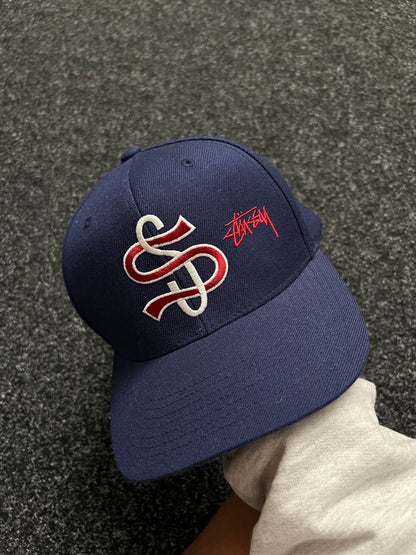 STUSSY
BIG LEAGUE POINT CROWN CAP LIGHT NAVY