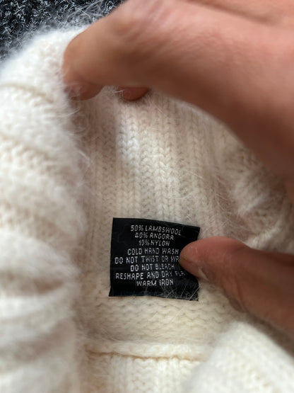 Glassons Turtle Neck White size 10 Small Soft Sweater