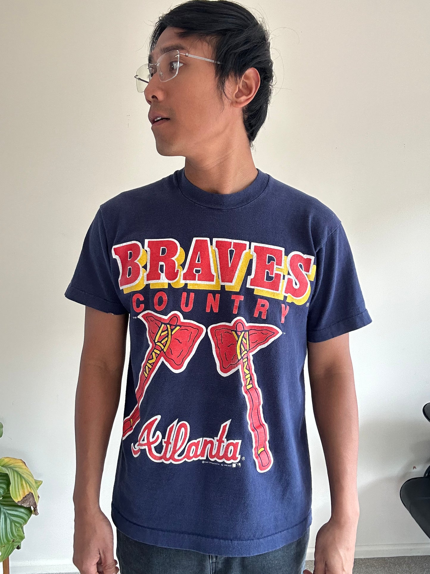 vintage 1990s single-stitch Atlanta Braves Medium Navy