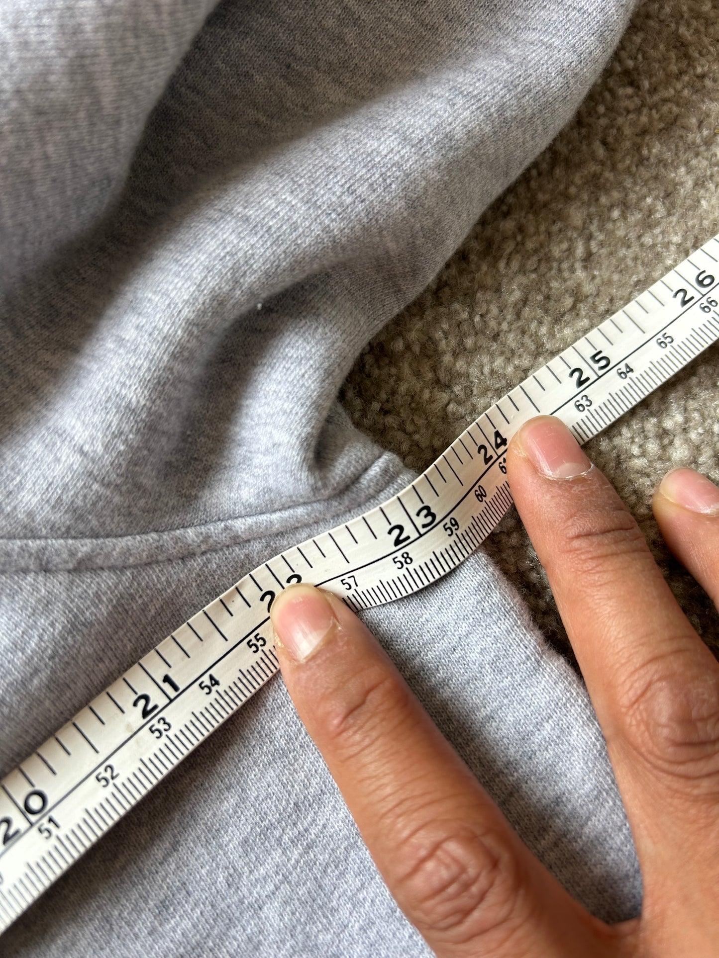Lacoste grey crew neck sweatshirt, a classic staple from the brand known for its sporty yet stylish aesthetic. Large