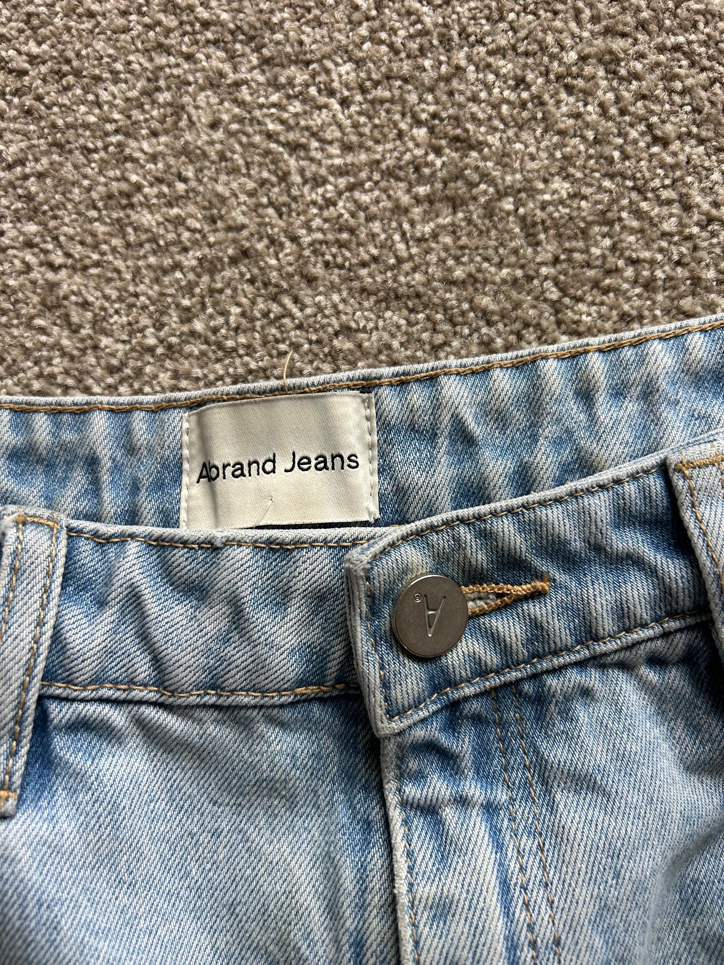 Abrand Jorts Above the Knee size 29 Denim