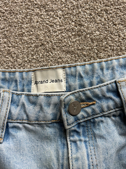 Abrand Jorts Above the Knee size 29 Denim