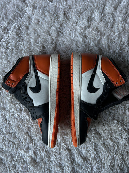 Air Jordan 1 High OG
Shattered Backboard size 5 Men's