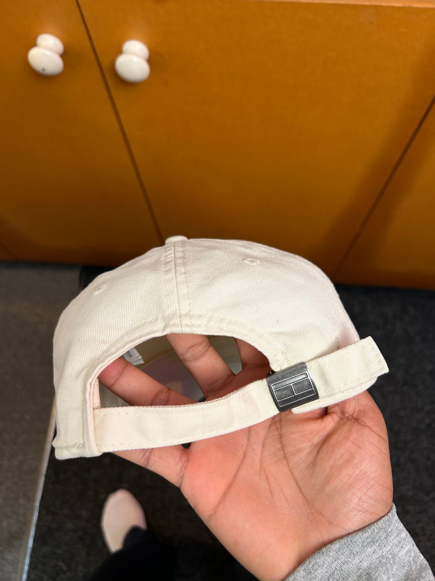 Tommy Hilfiger Cream Small Logo Hat
