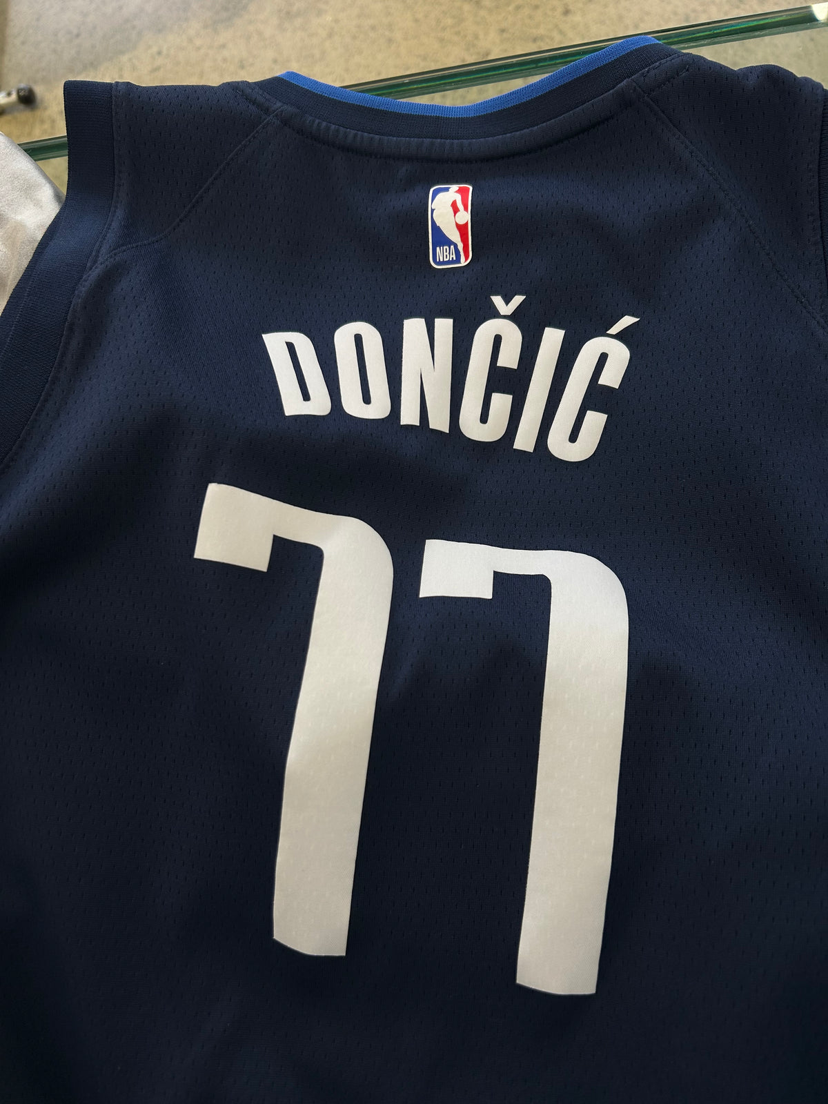 blue Nike NBA Luka Dončić Dallas Mavericks Statement Edition Swingman Jersey featuring the number 77 Small