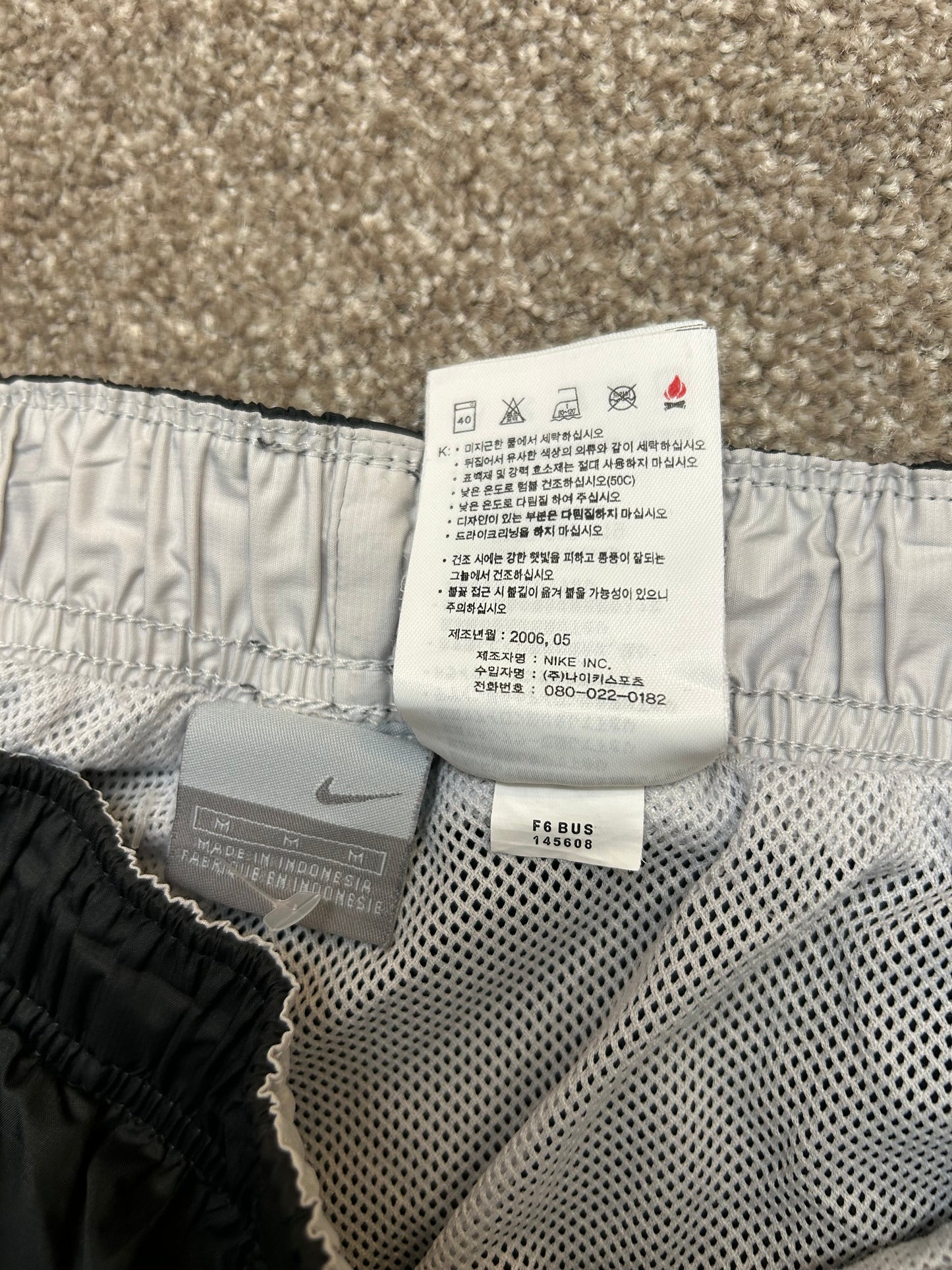 Vintage Nike Track Pants Grey size 32 Medium